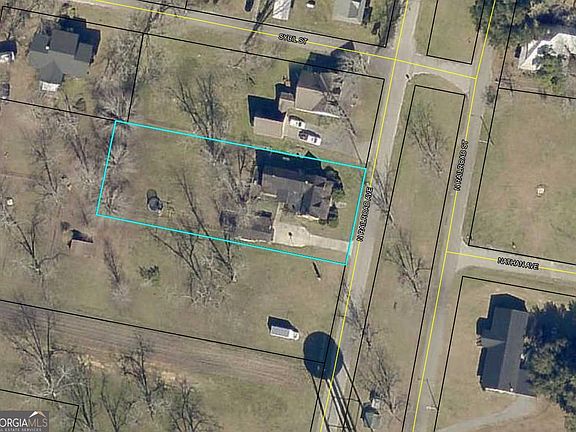 2nd image of 117 N Railroad Ave