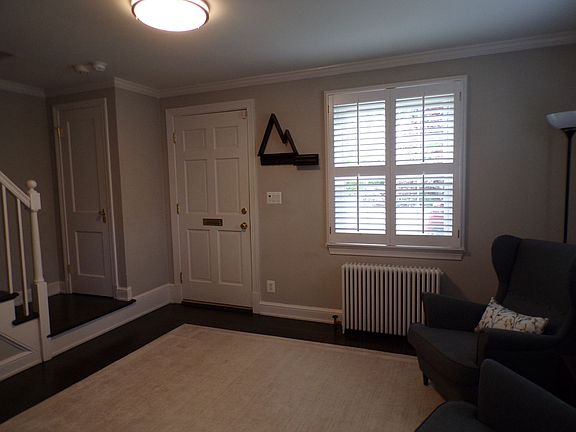 4th image of 233 E Mason Ave