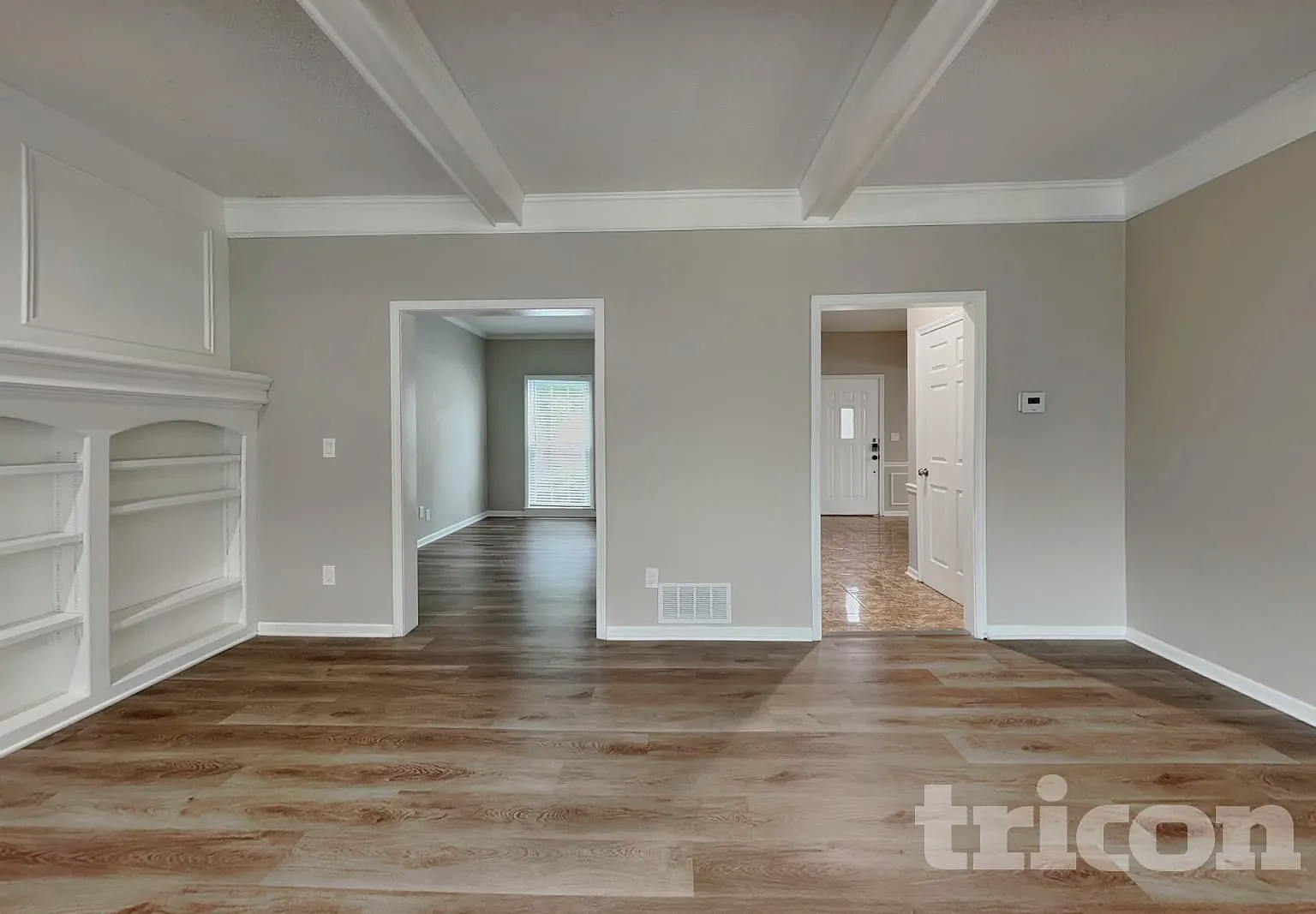 9719 N Kenwood Ct Kansas City MO — Photo 2