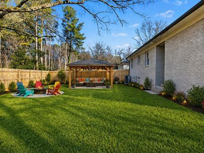 626 S Hoover Rd, Durham, NC, 27703