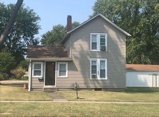 828 N 9th St, Rochelle, IL 61068