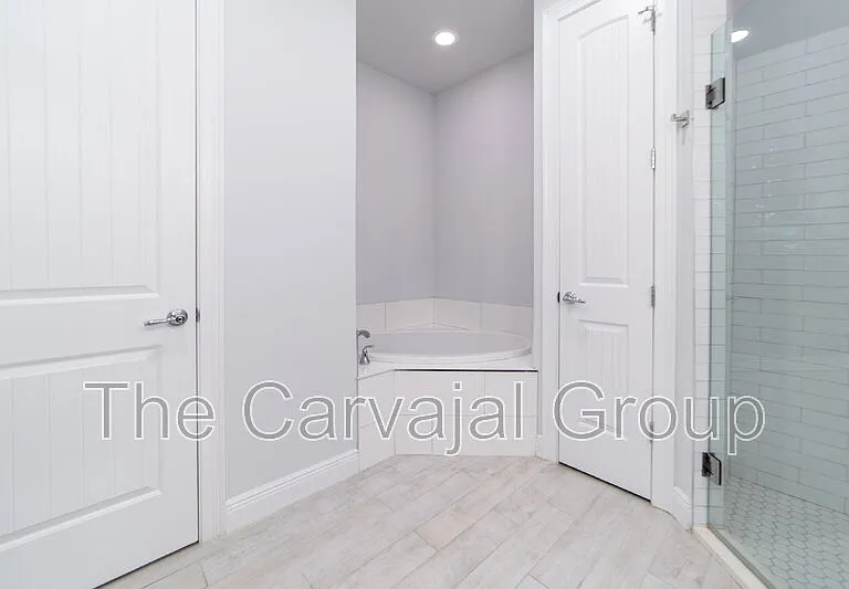 1017 Steven Patrick Ave — Photo 28