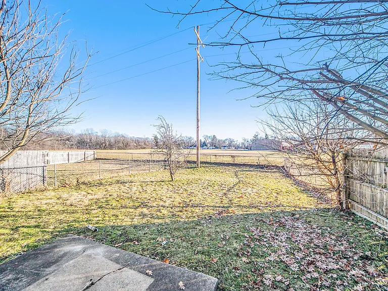 2538 Texel Dr N — Photo 14
