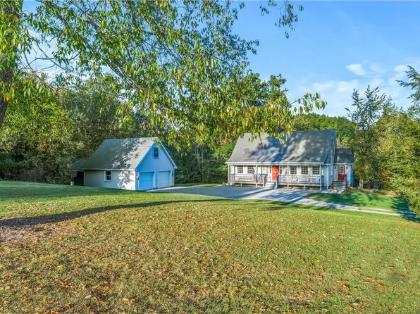 421 McClain Rd, Enon Valley, PA 16120