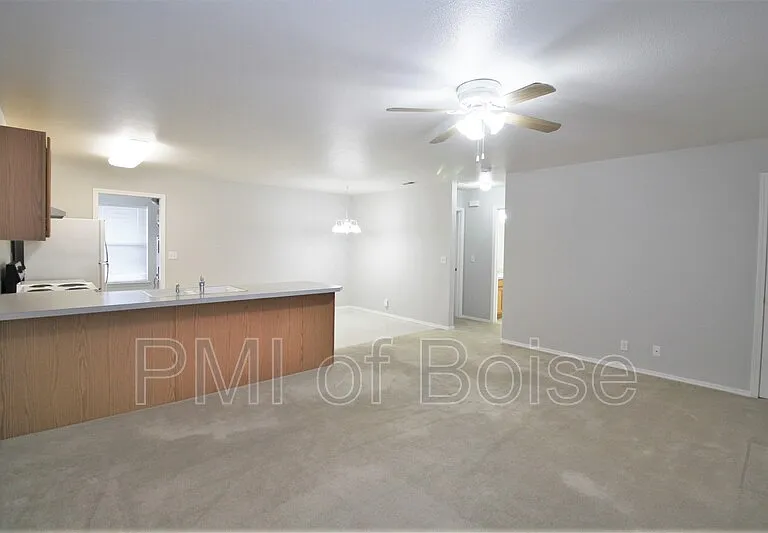8931 W Irving St #201 — Photo 1