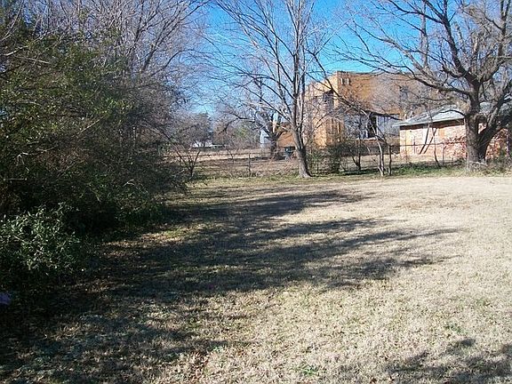4th image of 600 Yuchi Dr