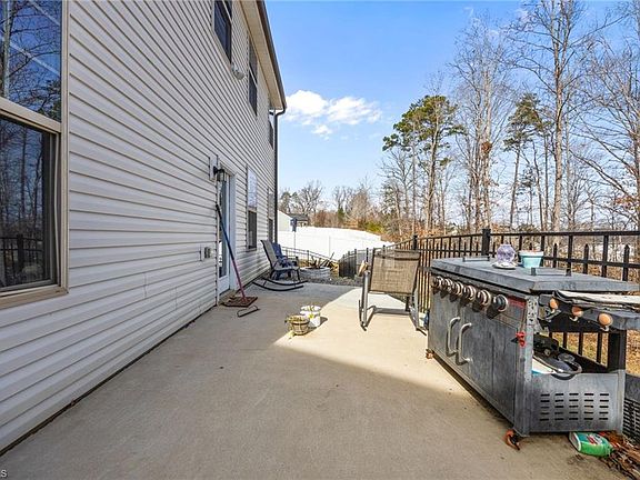 5th image of 2586 Lacy Holt Rd