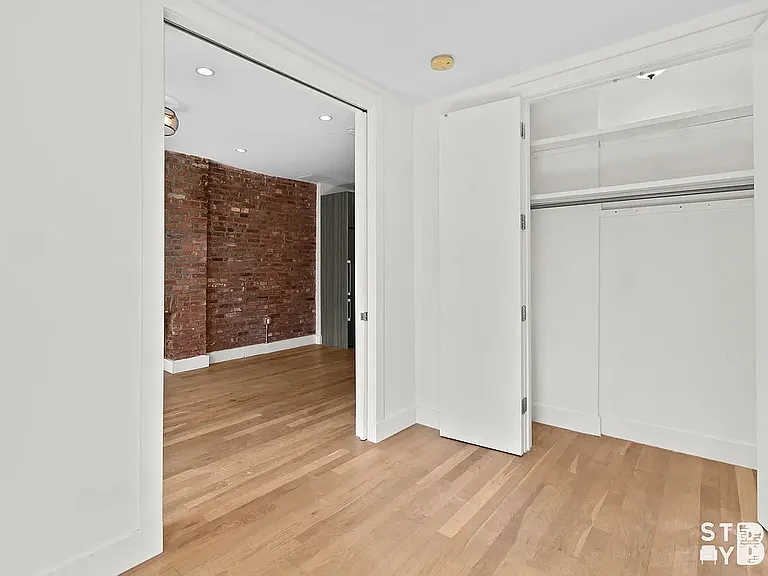 806 Dean St #2R — Photo 7