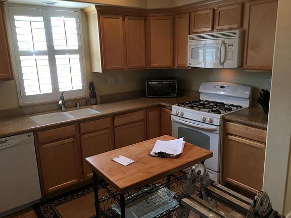 3rd image of 170 Healdsburg Ave