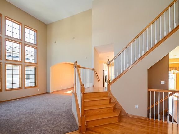 Two story foyer