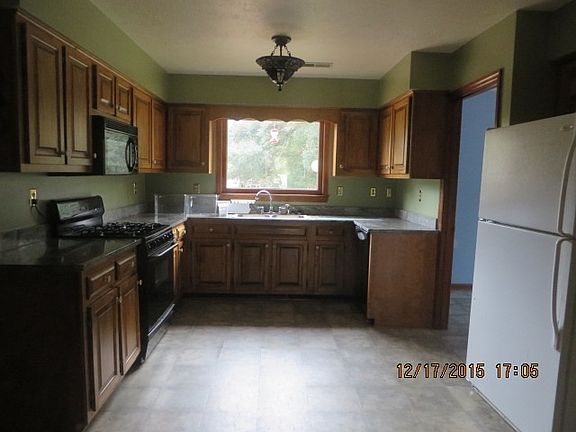 3rd image of 9250 Indian Creek Ct NE