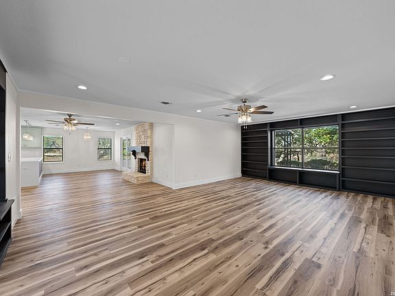 2nd image of 100 Riverhill Blvd