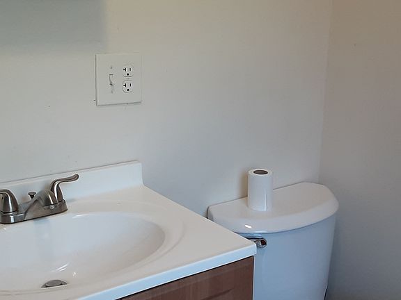 3rd image of 217 Washington St Floor 3