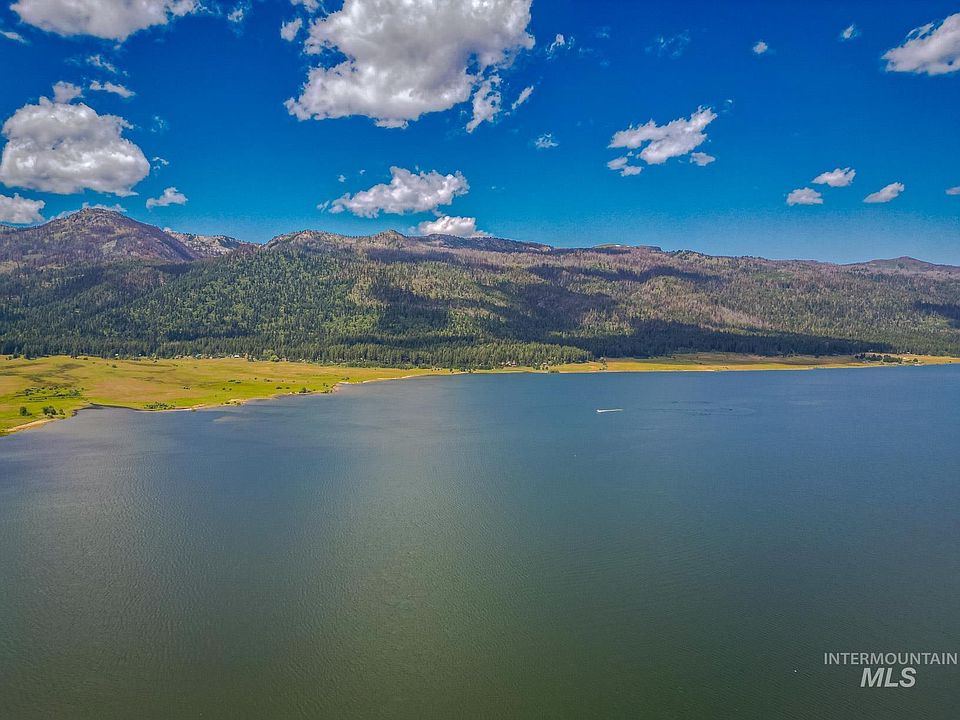 1st image of W Mountain Rd