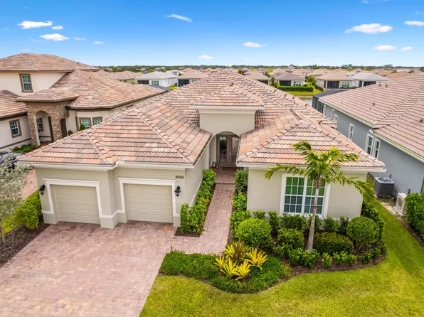 9045 SW Roccia Way, Port St Lucie, FL 34987