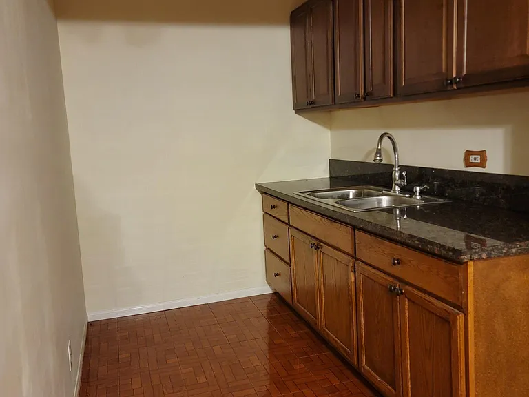206 W Cedar Ave #GUEST HOUSE — Photo 15