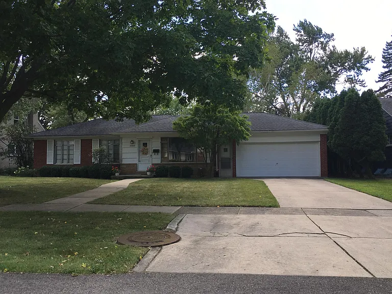 16909 Dunblaine Ave — Photo 3