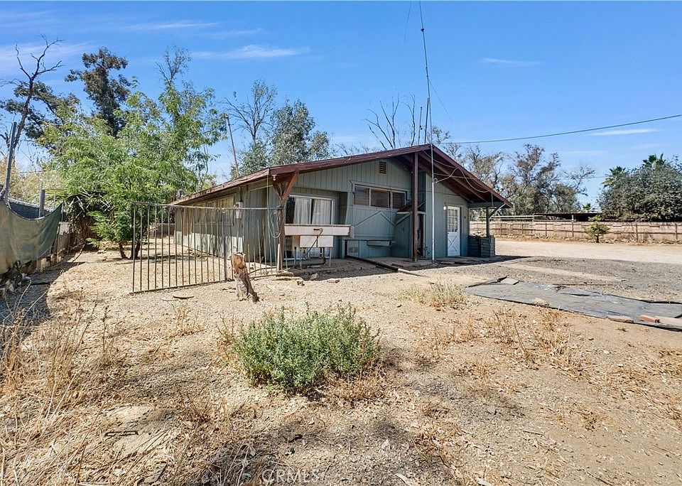 1st image of 23380 Forrest Dr