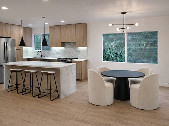 2nd image of 316 San Vicente Blvd #105