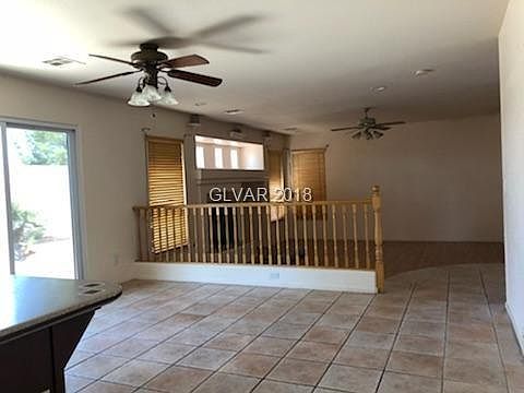 5th image of 868 Sweeping Vine Ave