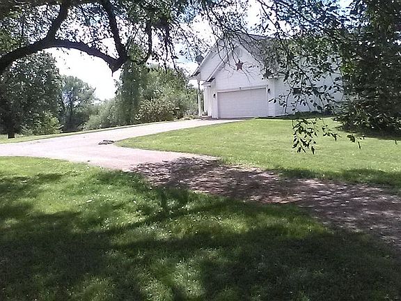 3rd image of 56690 Mayberry Ave
