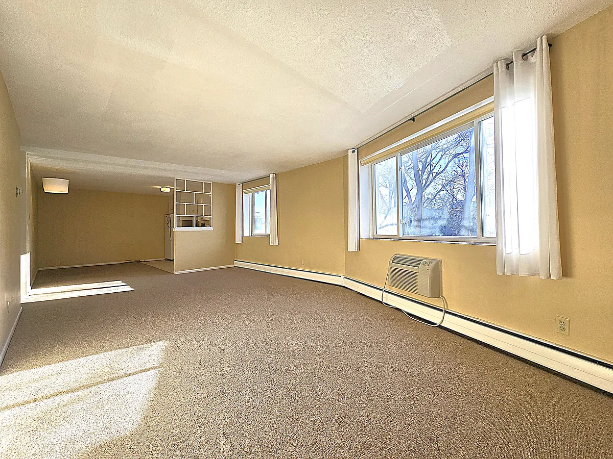 Building Photo - 50 Green St #303