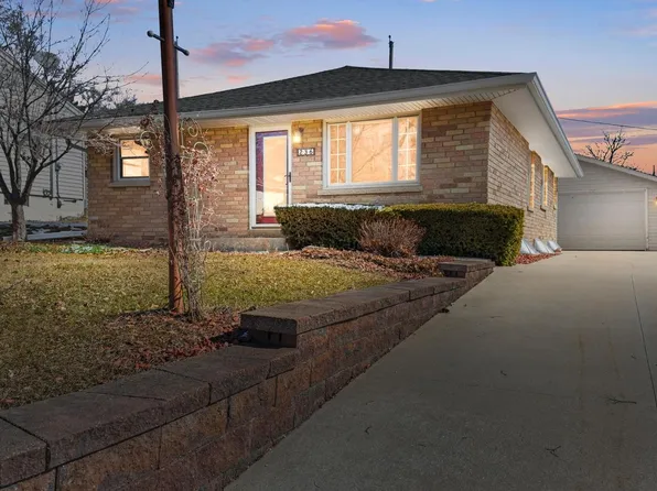 236 North 115th STREET, Wauwatosa, WI 53226