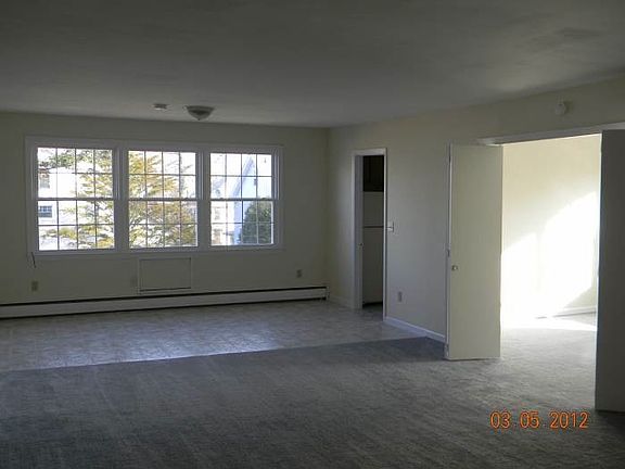 2nd image of 58 Fountain St APT E2