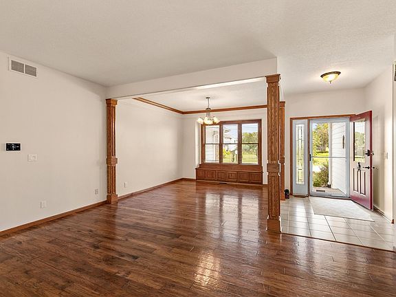 4th image of 1009 NE 28th St