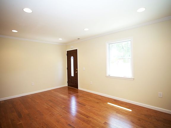 2nd image of 35-21 Southern Dr