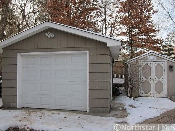 2nd image of 124 Forest Ave