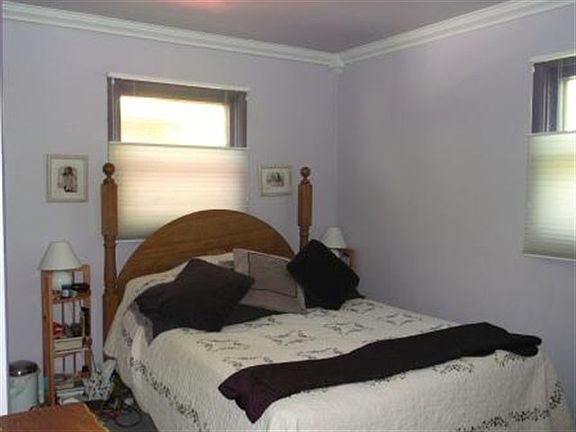 5th image of 3916 W Greenbrier Dr