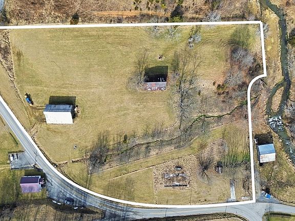 2nd image of 26537 Rich Valley Rd