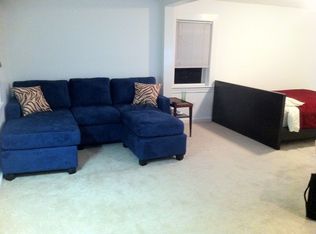 90 Kenberma St, Hull, MA 02045