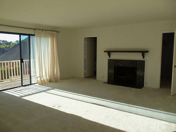 5th image of 25311 Hillary Ln
