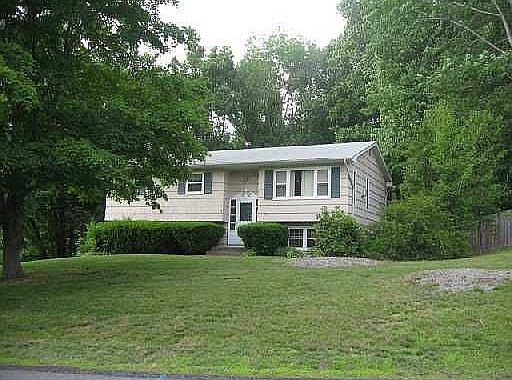 2nd image of 67 Laura Dr