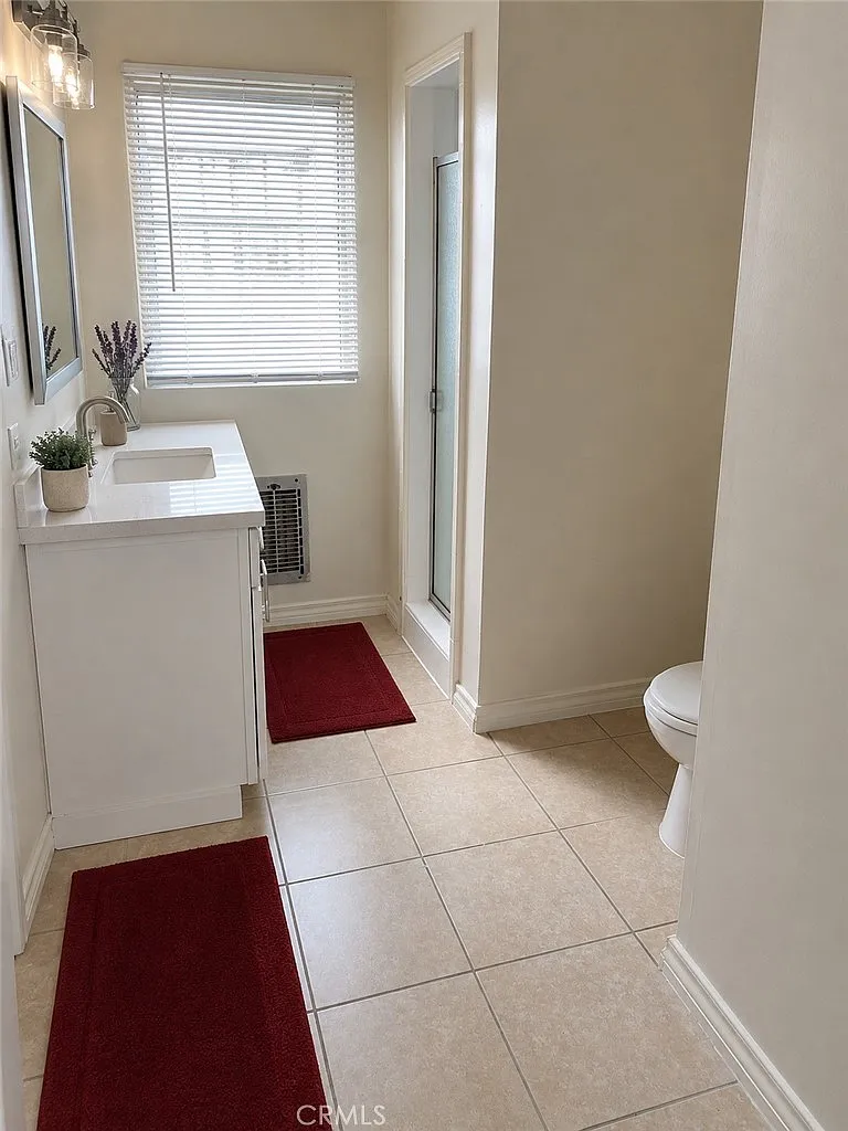 Studio, 700 sqft, $1,850 — Photo 4