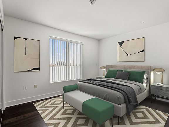 4th image of 928 N Western Ave #Penthouse 5