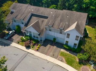 11 Parkside Dr, Jamesburg, NJ