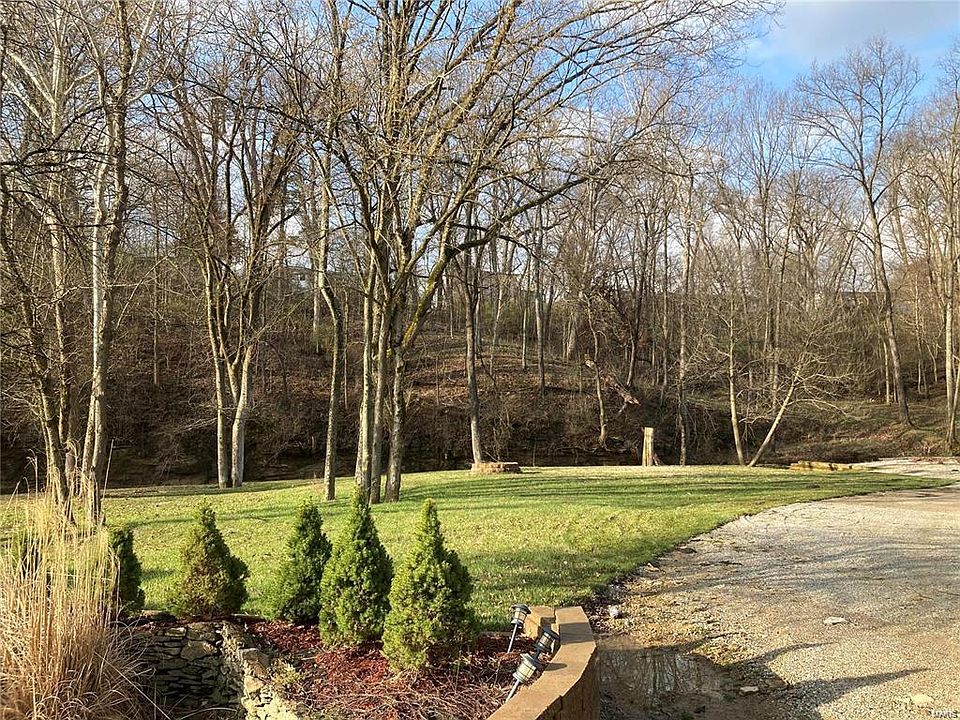 2nd image of 3150 Arrow Rock Dr
