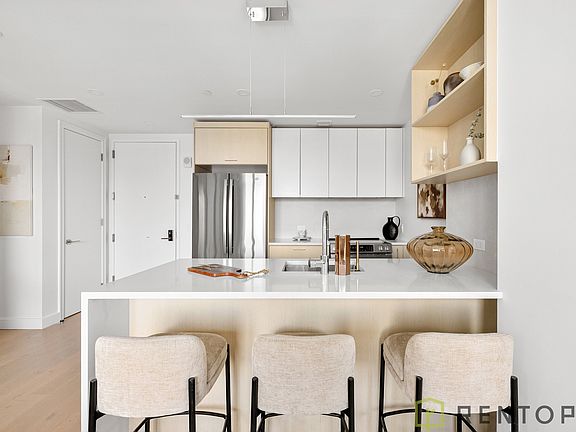 2nd image of 555 W 45th St #4L