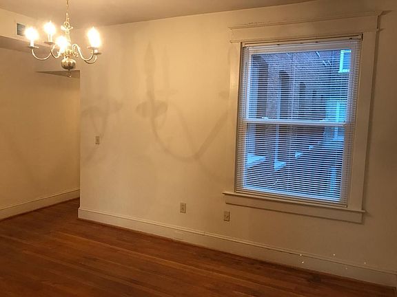 Living Room (2)