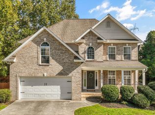1310 Montford Ln, Knoxville, TN 37922