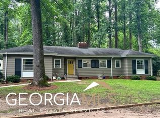 561 Crescent Rd, Griffin, GA 30224