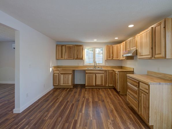 1 Barker Street, Jay, ME 04262