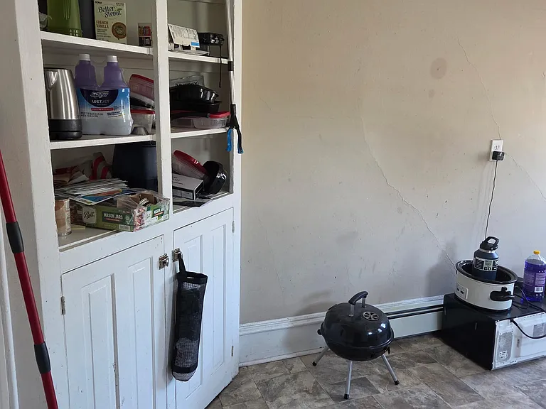 260 Bridge St #3 — Photo 10