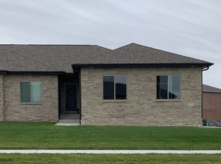 3703 Broadbear Rd, Lincoln, NE 68516