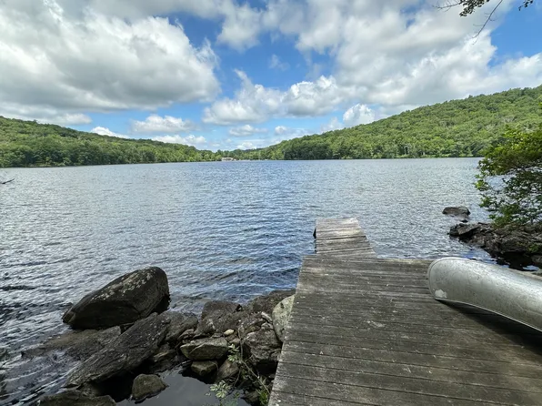 6 Rocky Cove Lane, Cornwall, CT 06796