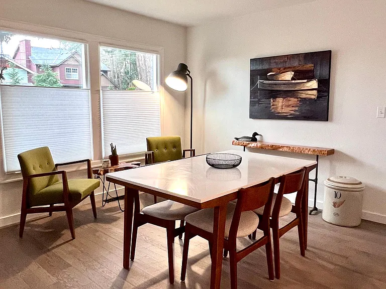 2443 Sunset Ave — Photo 1