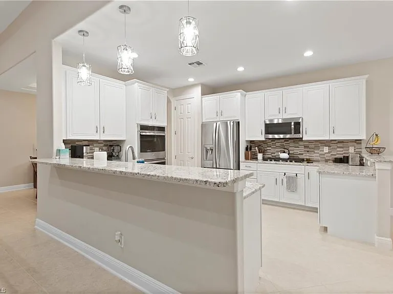 8792 Largo Mar Dr — Photo 6